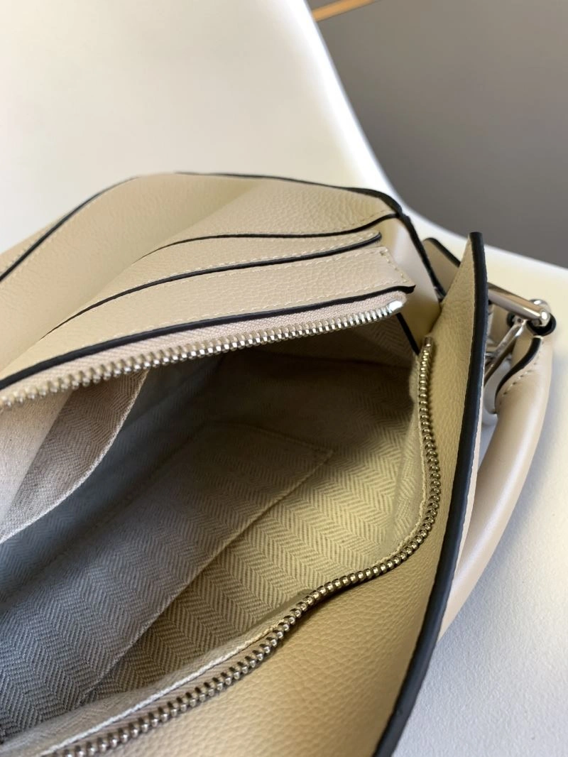 Durable Loewe Puzzle Bags 77384