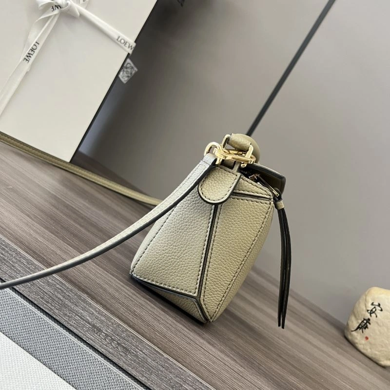 Trendy Loewe Puzzle Bags 77375