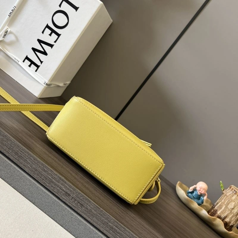 SmoothTexture Loewe Puzzle Bags 77356