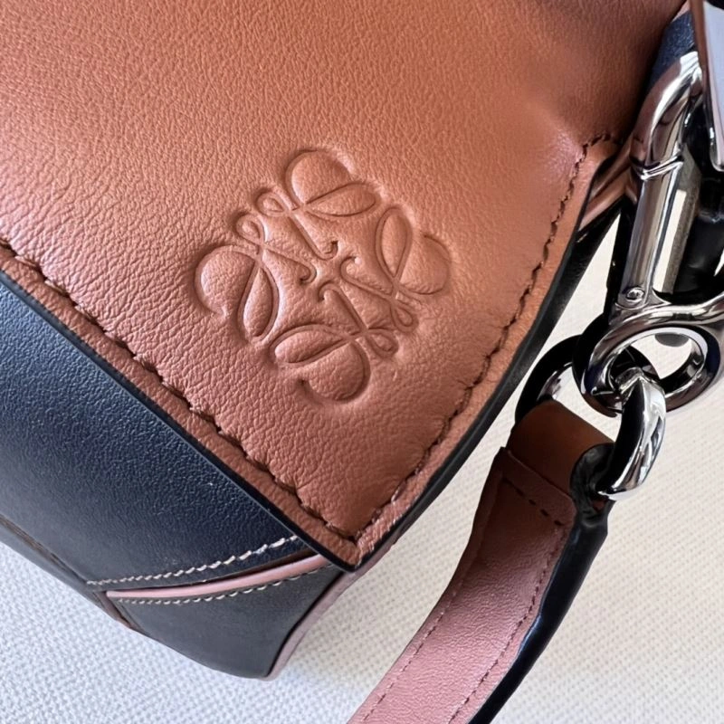 Timeless Loewe Puzzle Bags 77348