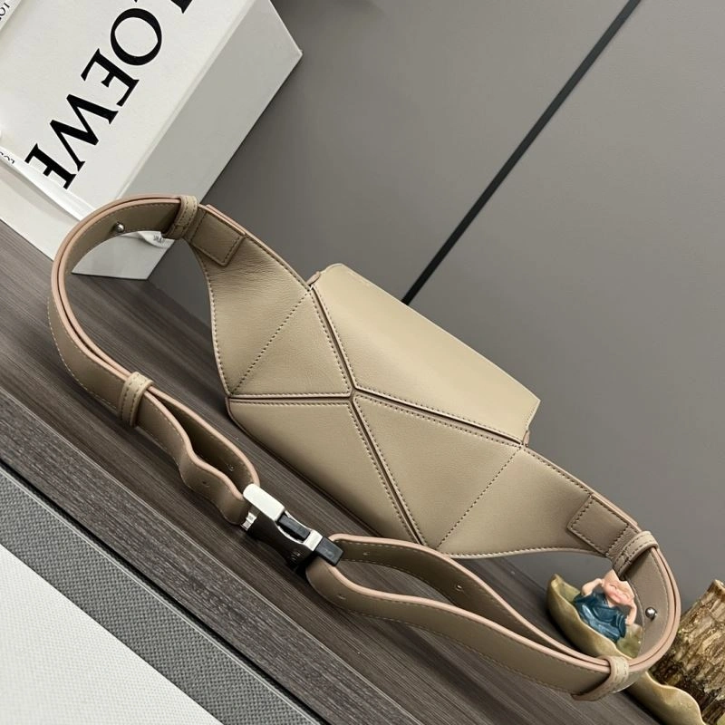 Contemporary Loewe Puzzle Bags 77338