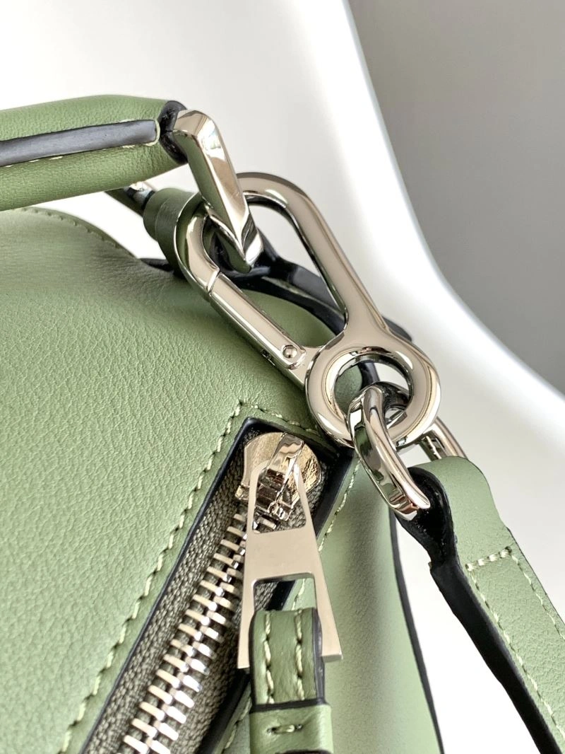 Neat Loewe Puzzle Bags 73325