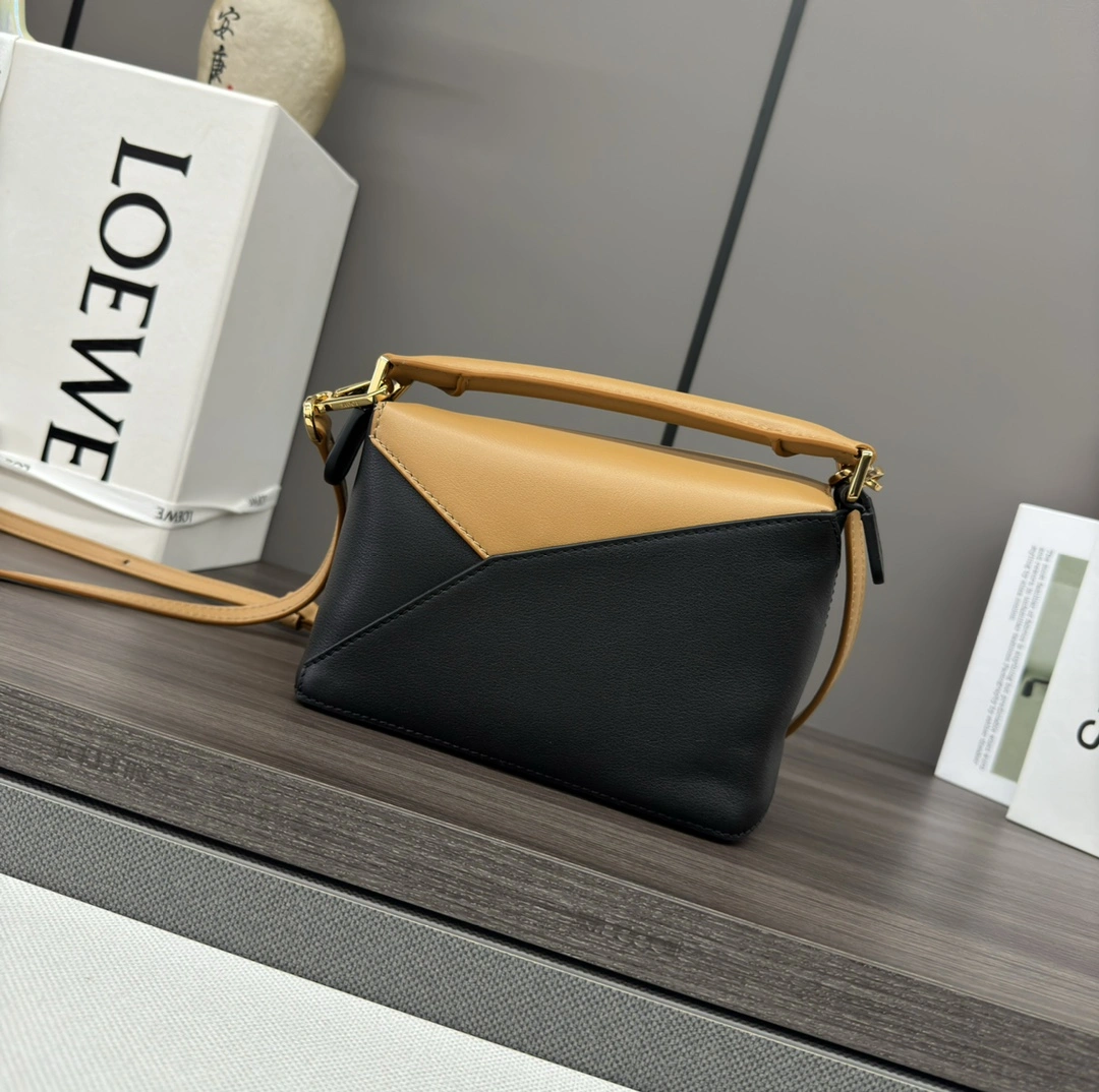Sustainable Loewe Puzzle Bags 72126