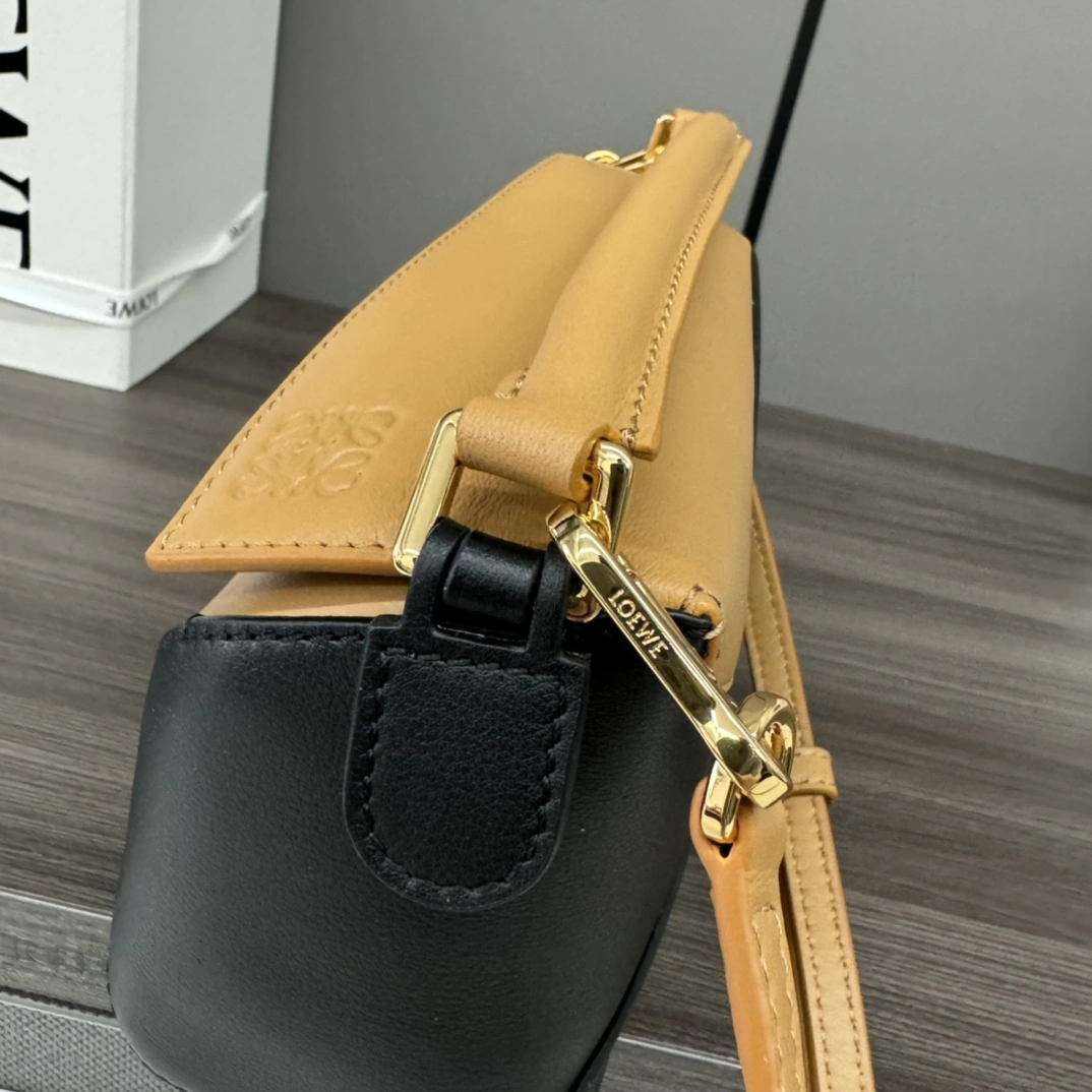 Sustainable Loewe Puzzle Bags 72126