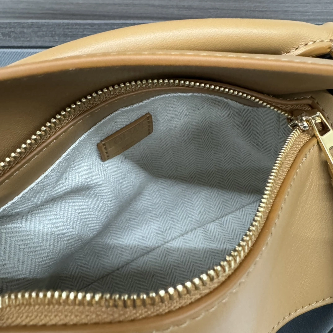 Sustainable Loewe Puzzle Bags 72126