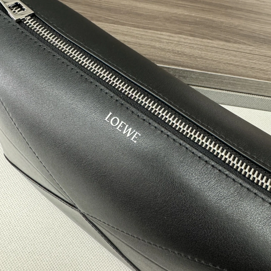 Loewe Puzzle Bags SoftTouch 72161