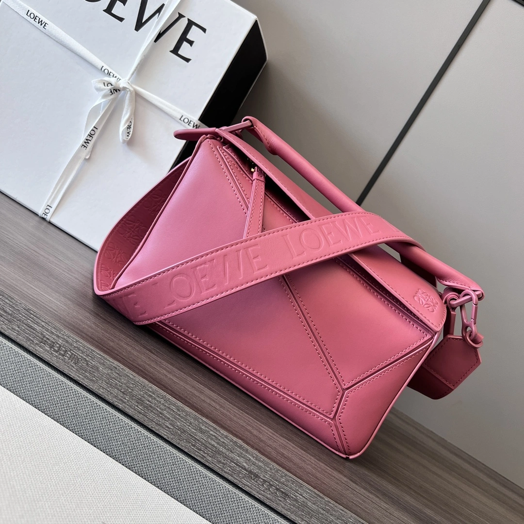 Stretchable Loewe Puzzle Bags 72124
