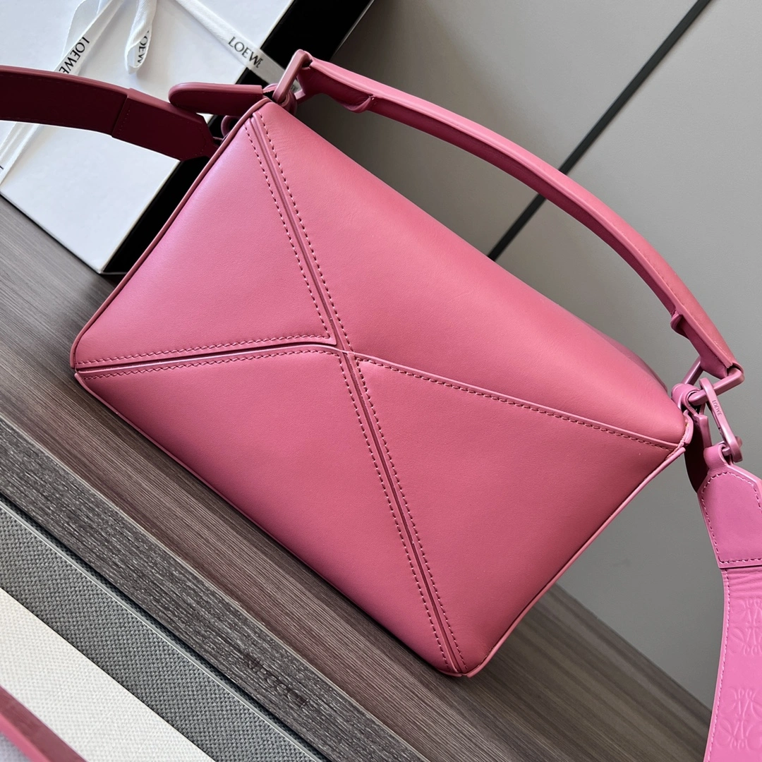 Stretchable Loewe Puzzle Bags 72124