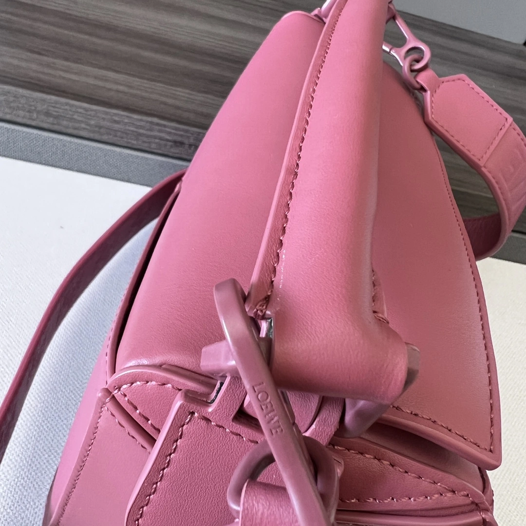 Stretchable Loewe Puzzle Bags 72124