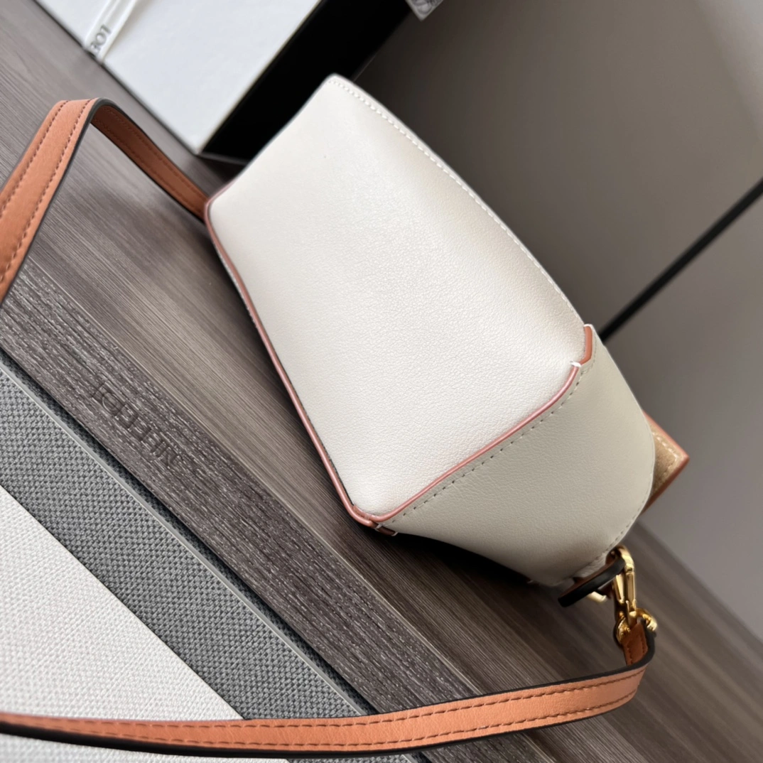 FashionForward Loewe Puzzle Bags 72116