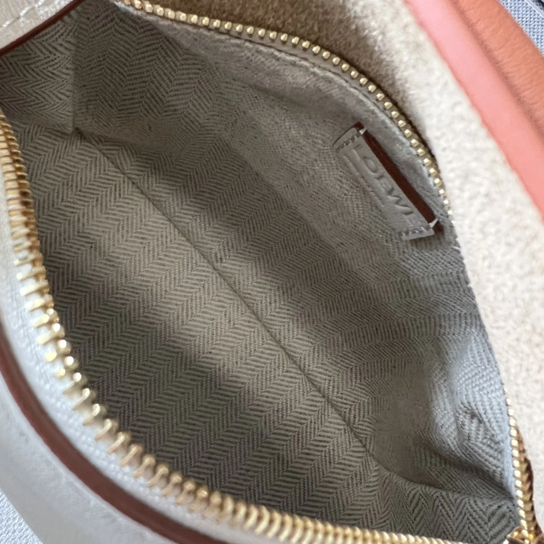 FashionForward Loewe Puzzle Bags 72116