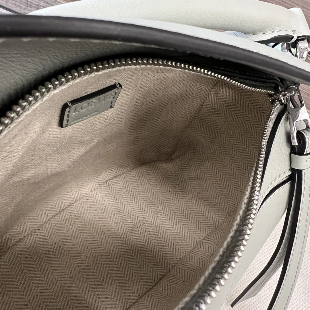 Practical Loewe Puzzle Bags 72138