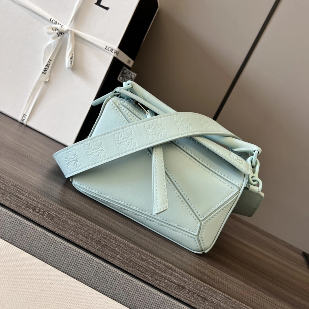UrbanChic Loewe Puzzle Bags 72106