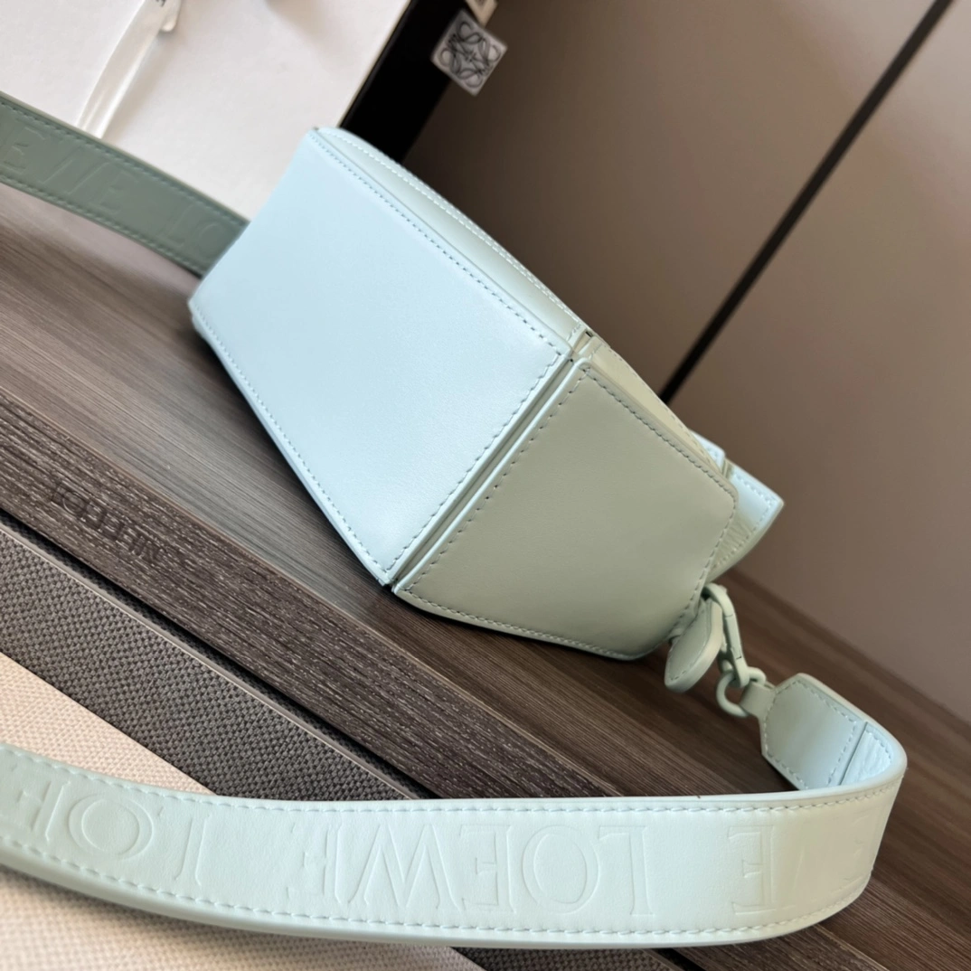 UrbanChic Loewe Puzzle Bags 72106