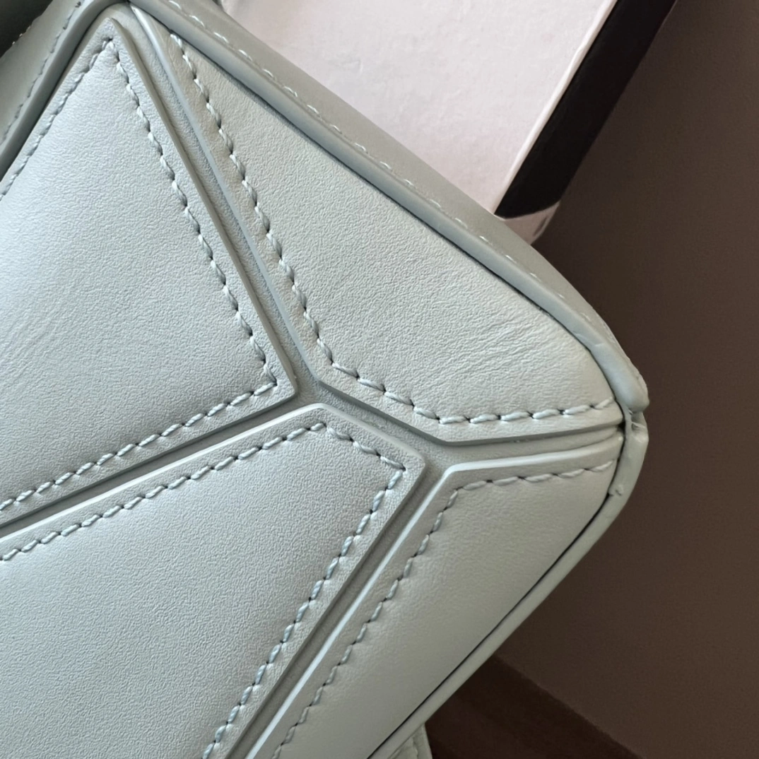 UrbanChic Loewe Puzzle Bags 72106