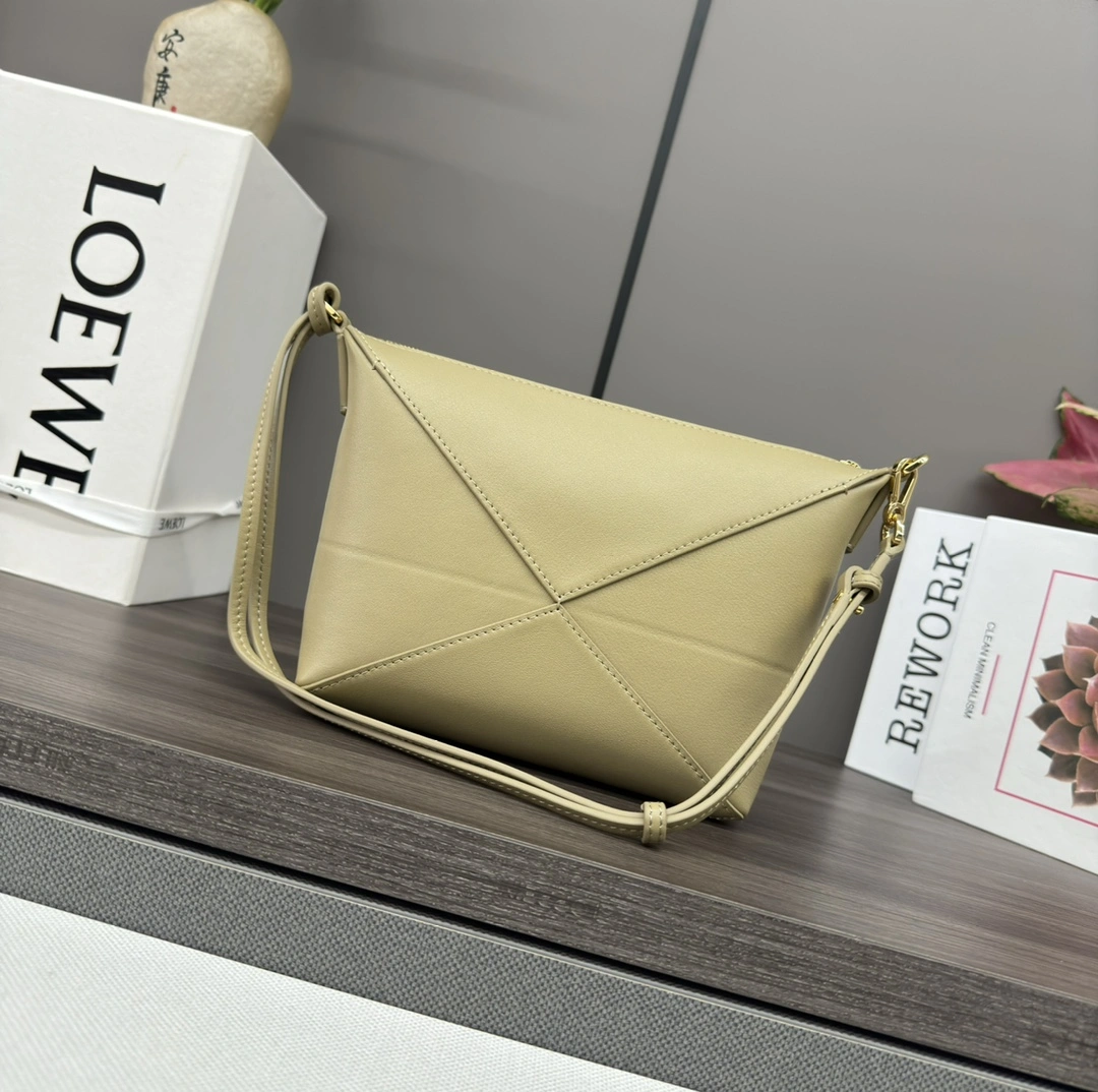 Loewe Puzzle Bags ModernLook 72115