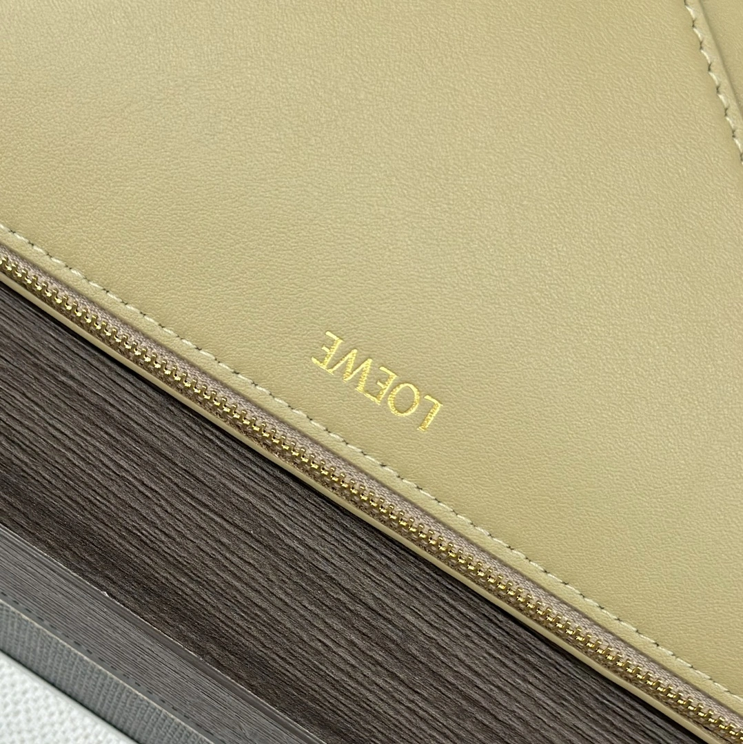 Loewe Puzzle Bags ModernLook 72115