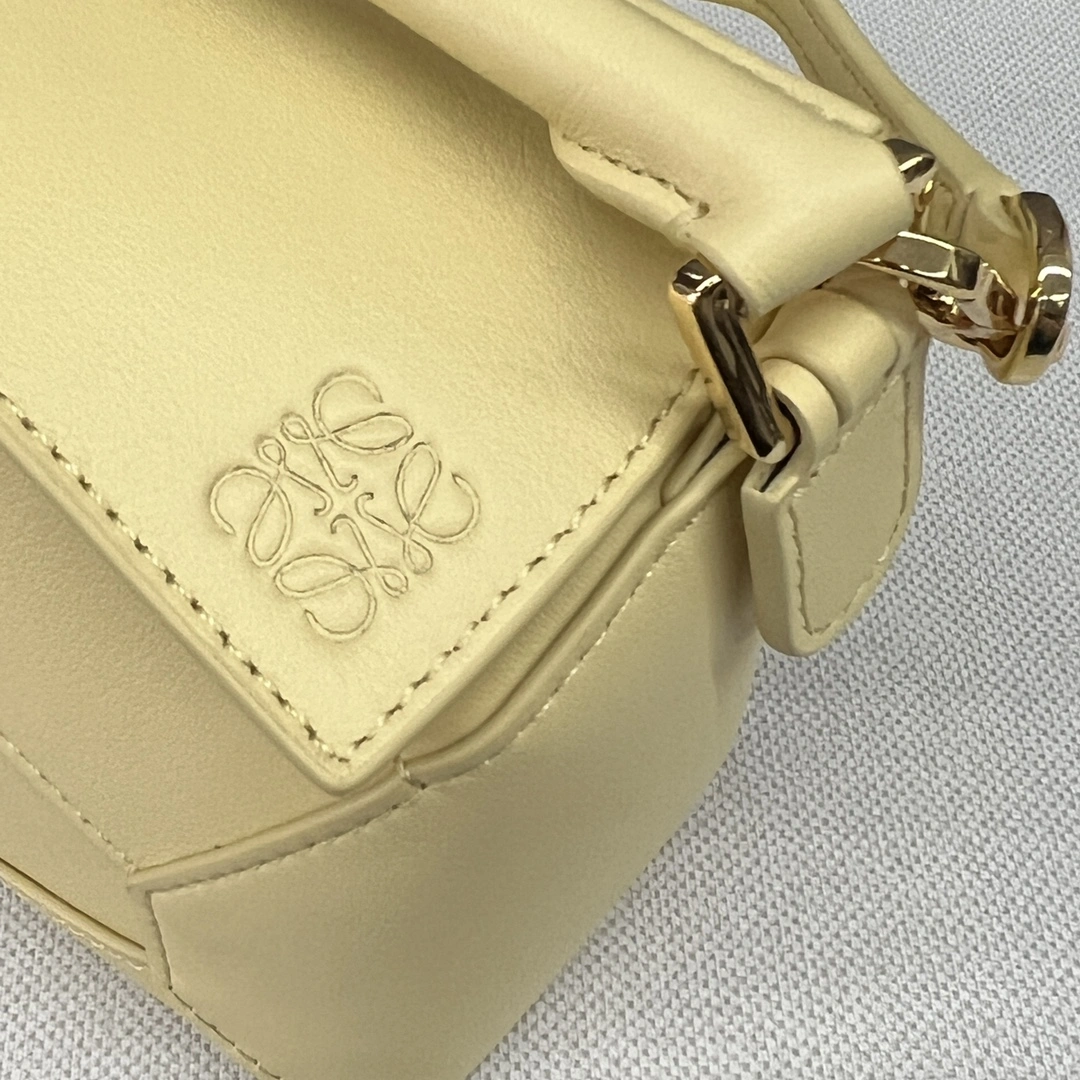 Colorful Loewe Puzzle Bags 72102