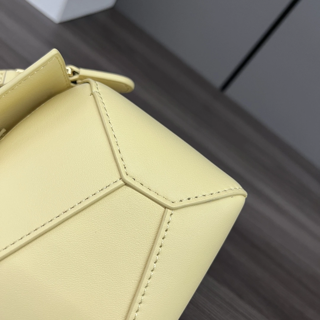 Colorful Loewe Puzzle Bags 72102