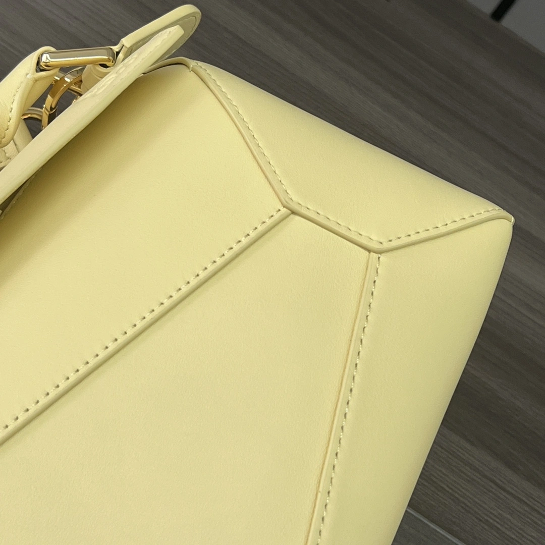 Chic Loewe Puzzle Bags 72140