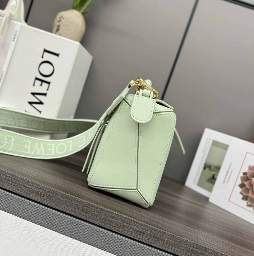 Loewe Puzzle Bags Neat 72108