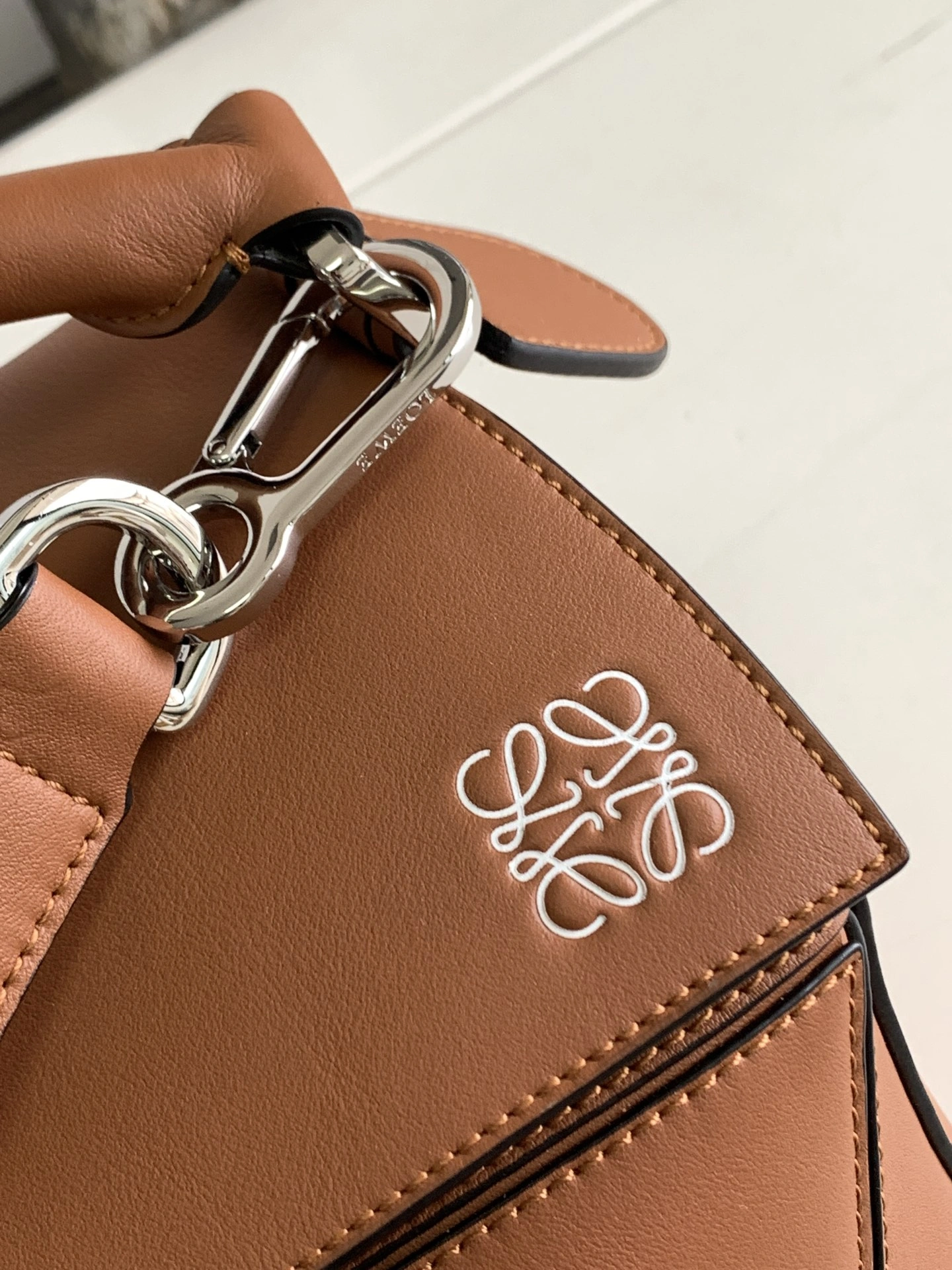 Sleek Loewe Puzzle Bags 72113