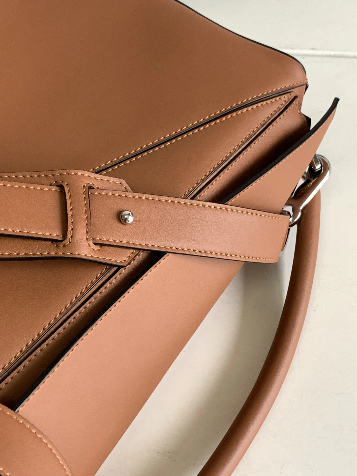 Sleek Loewe Puzzle Bags 72113