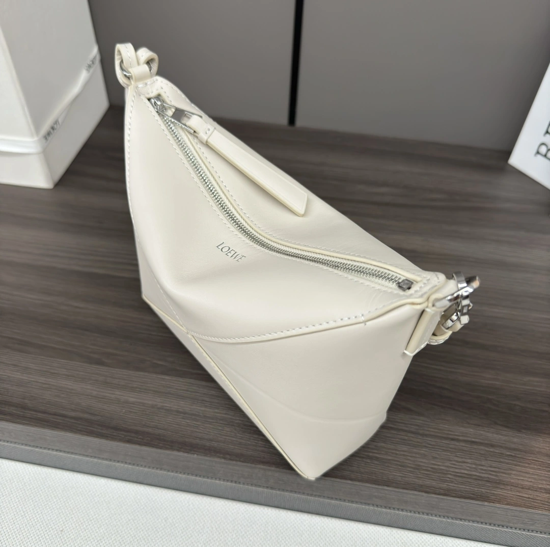 Loewe Puzzle Bags FashionForward 72096