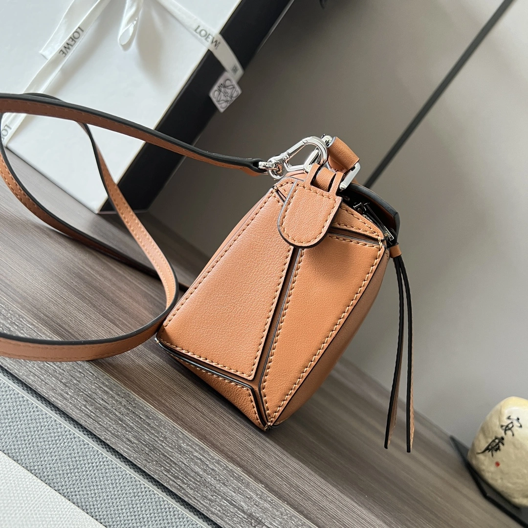 Loewe Puzzle Bags Resilient 67185