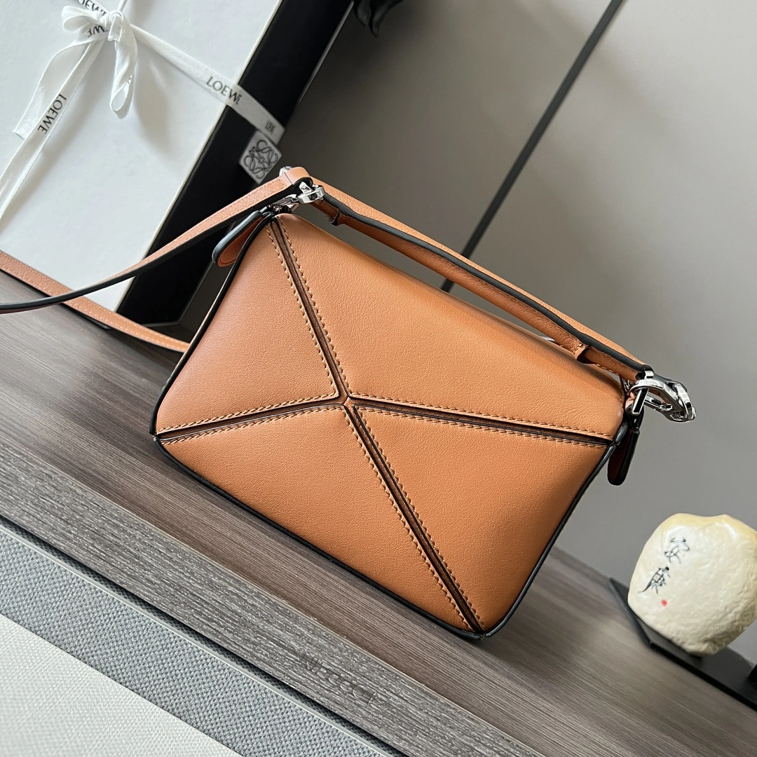 Loewe Puzzle Bags Resilient 67185