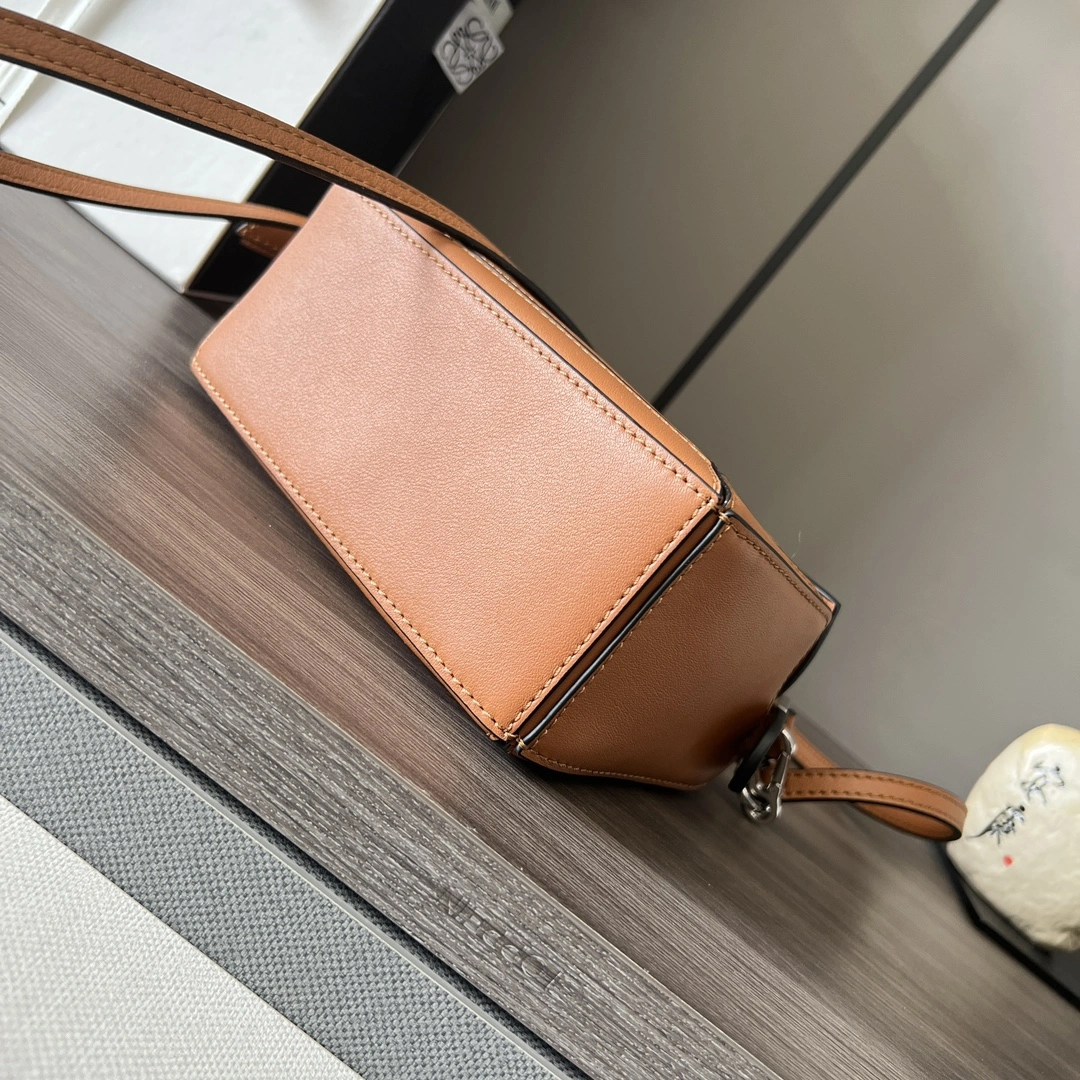 Loewe Puzzle Bags Resilient 67185