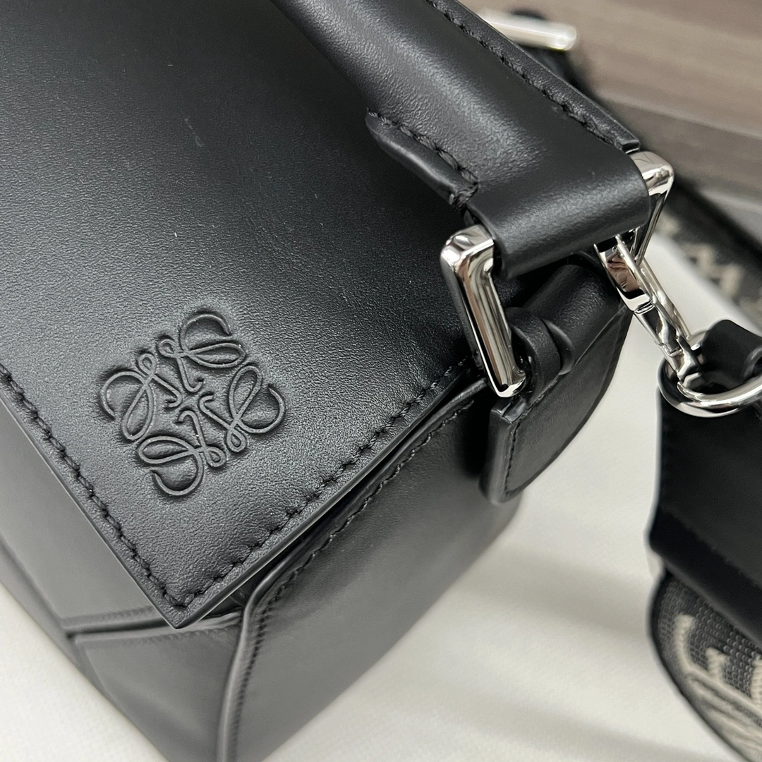 Loewe Puzzle Bags EasyCare 67200