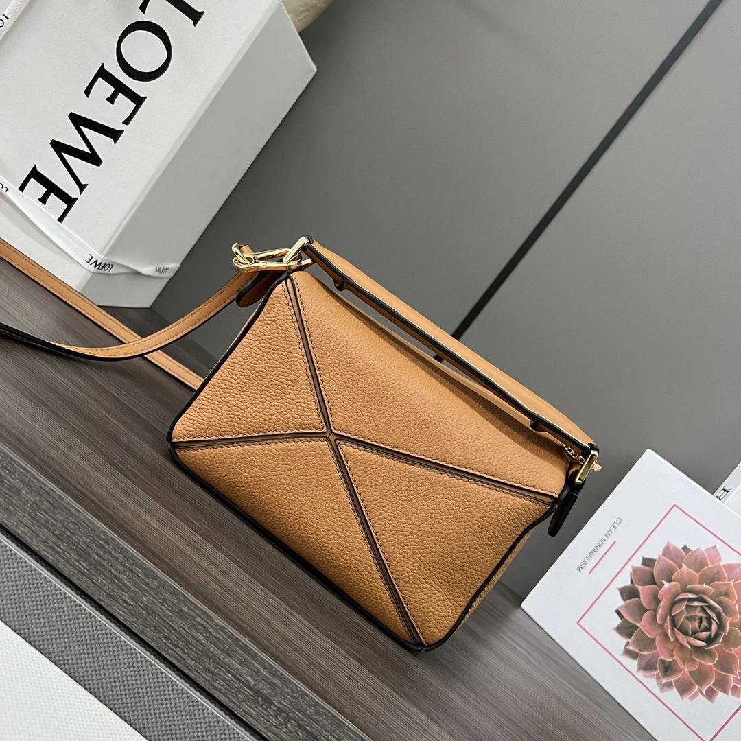 Tailored Loewe Puzzle Bags 67173