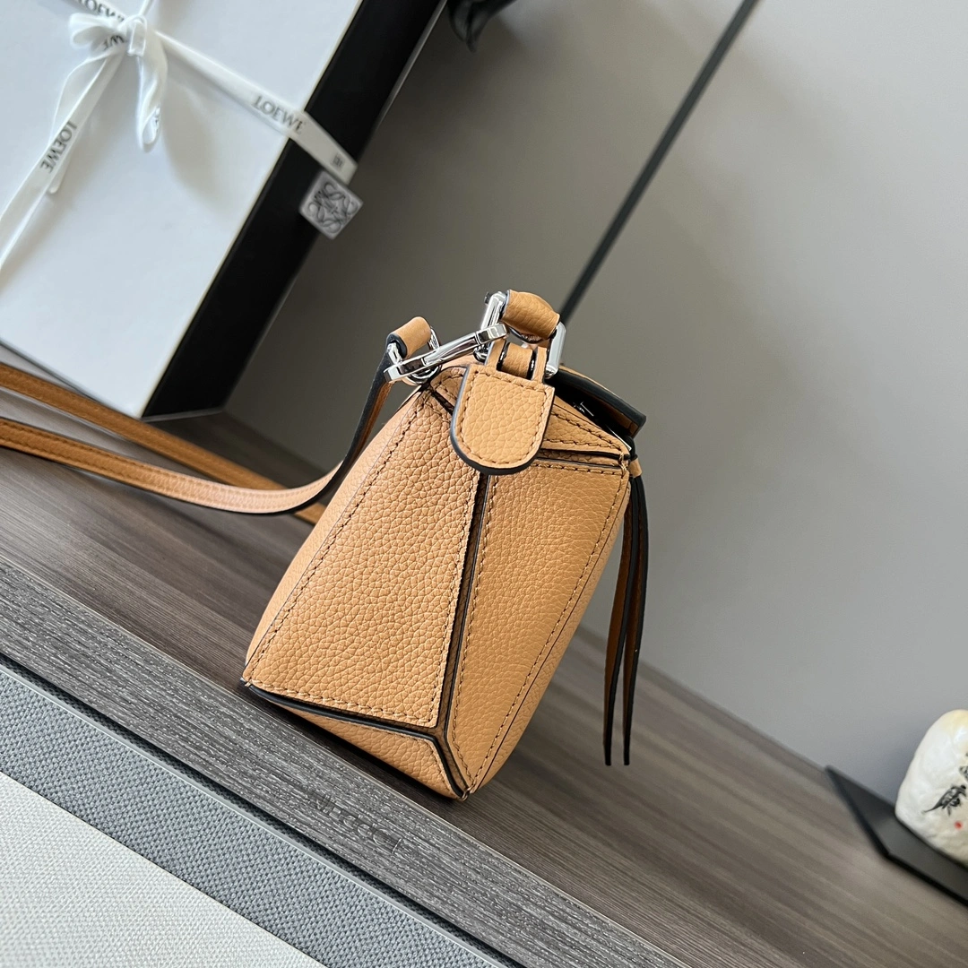 Loewe Puzzle Bags StreetReady 67204