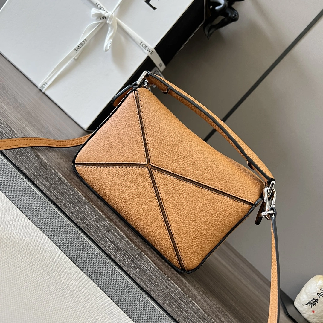 Loewe Puzzle Bags StreetReady 67204