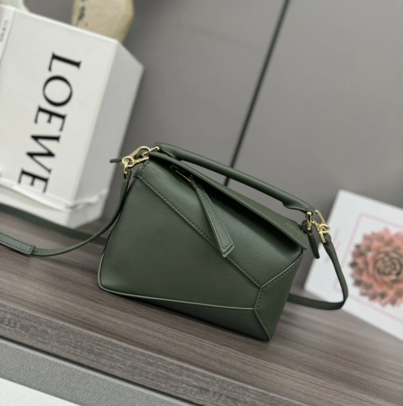 Trendsetting Loewe Puzzle Bags 61548