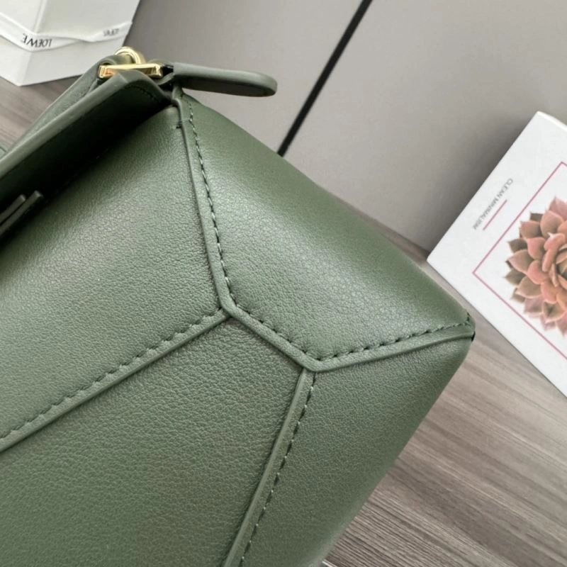 Trendsetting Loewe Puzzle Bags 61548
