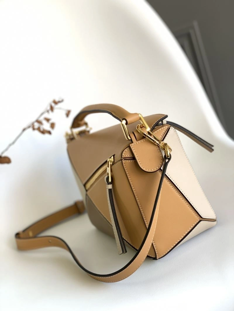 Elegant Loewe Puzzle Bags 61541