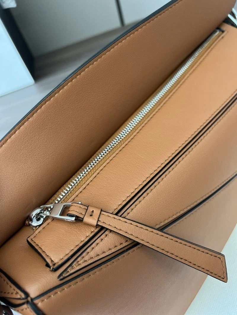 GoAnywhere Loewe Puzzle Bags 61540