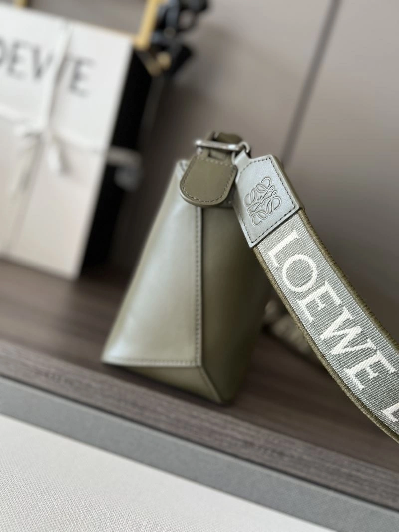 Loewe Puzzle Bags Trendsetting 61579