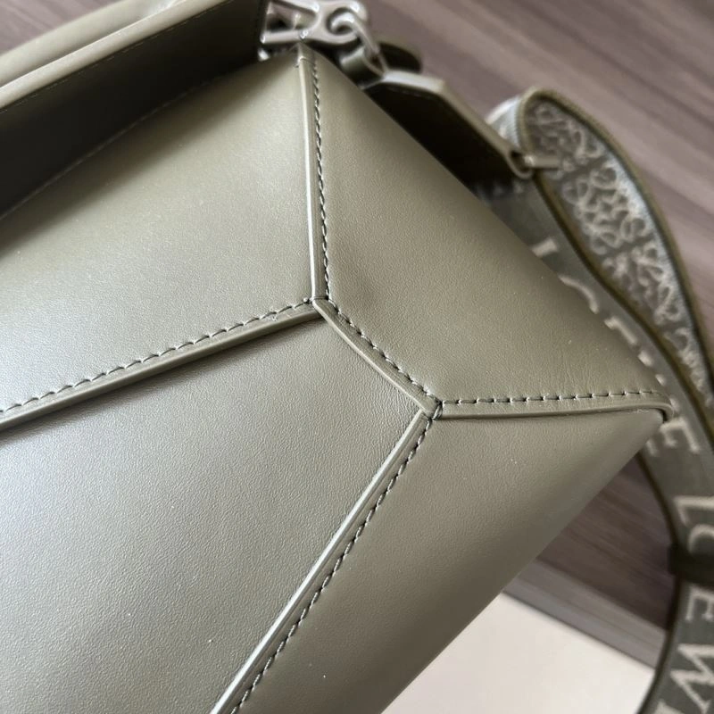 Loewe Puzzle Bags Trendsetting 61579