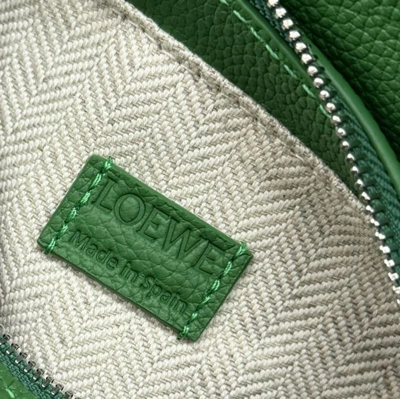 Neat Loewe Puzzle Bags 61524
