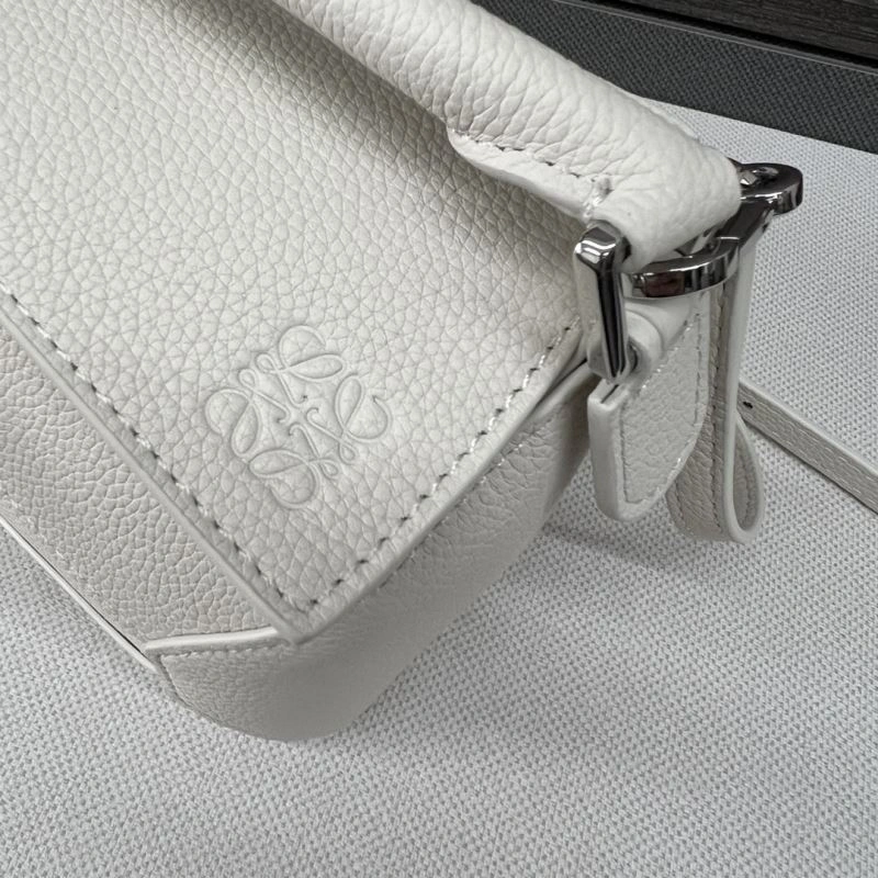 Modern Loewe Puzzle Bags 61526