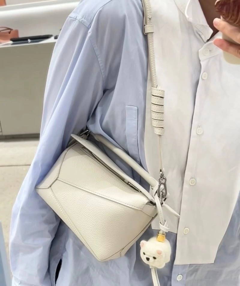 Modern Loewe Puzzle Bags 61526