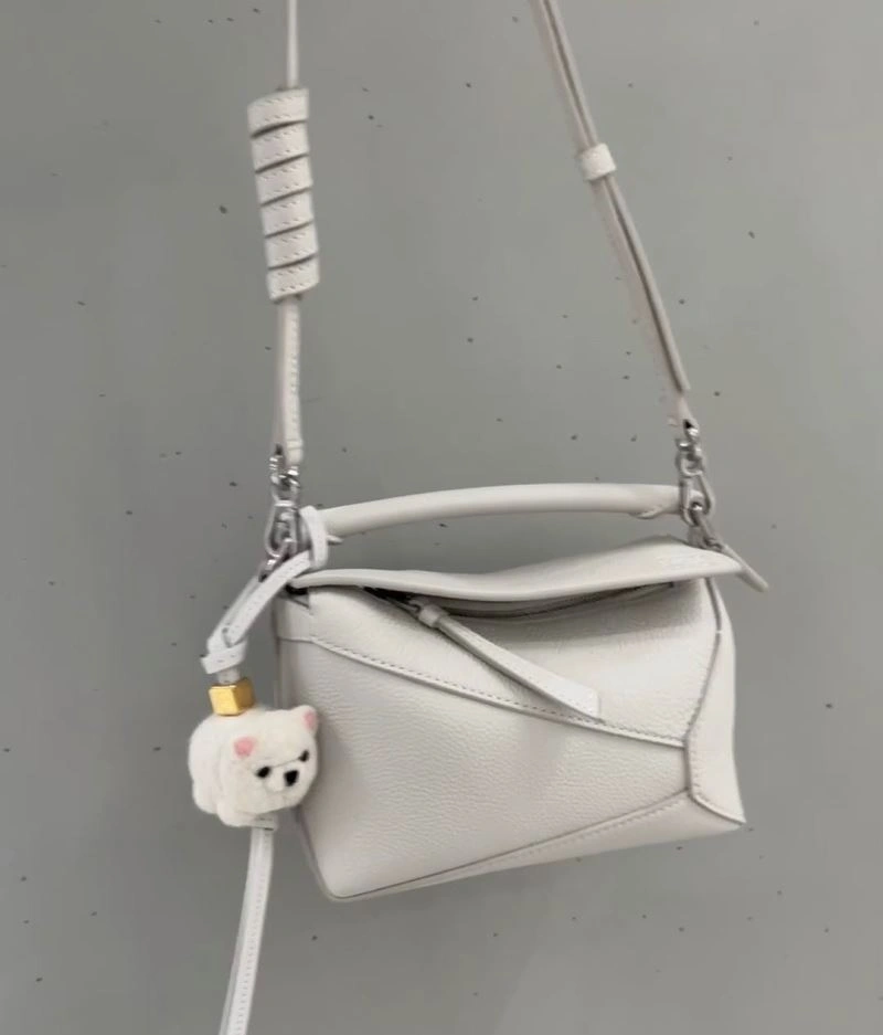 Modern Loewe Puzzle Bags 61526