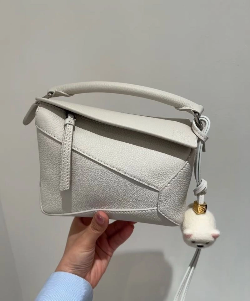 Modern Loewe Puzzle Bags 61526
