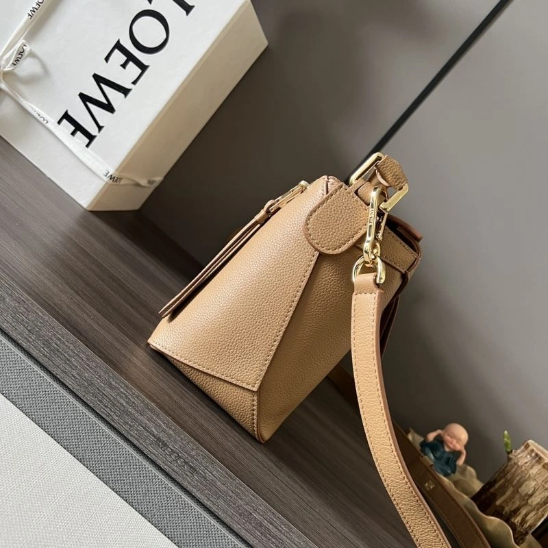 Vibrant Loewe Puzzle Bags 61492