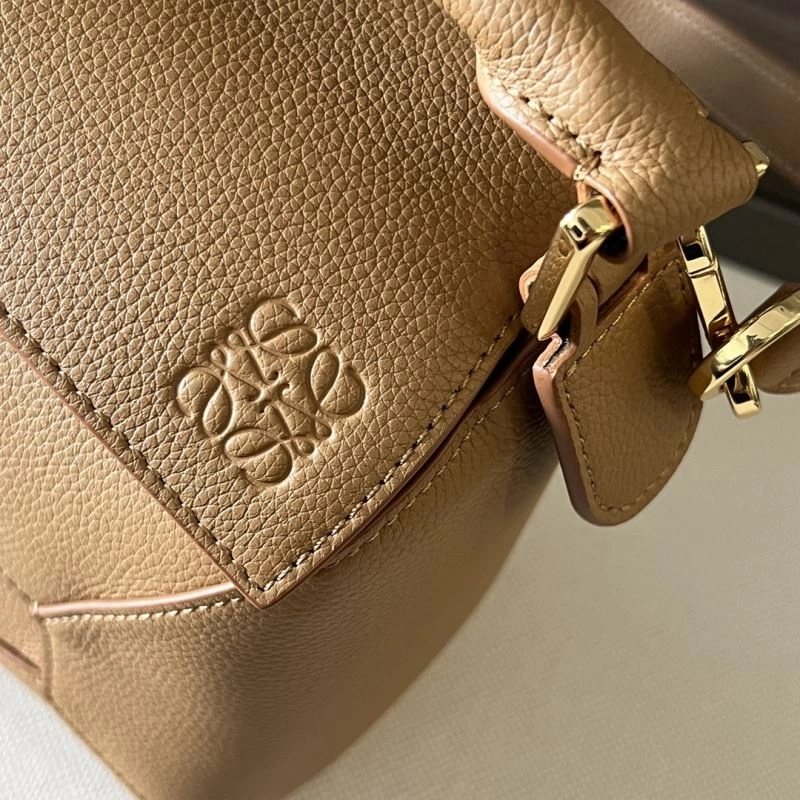 Vibrant Loewe Puzzle Bags 61492