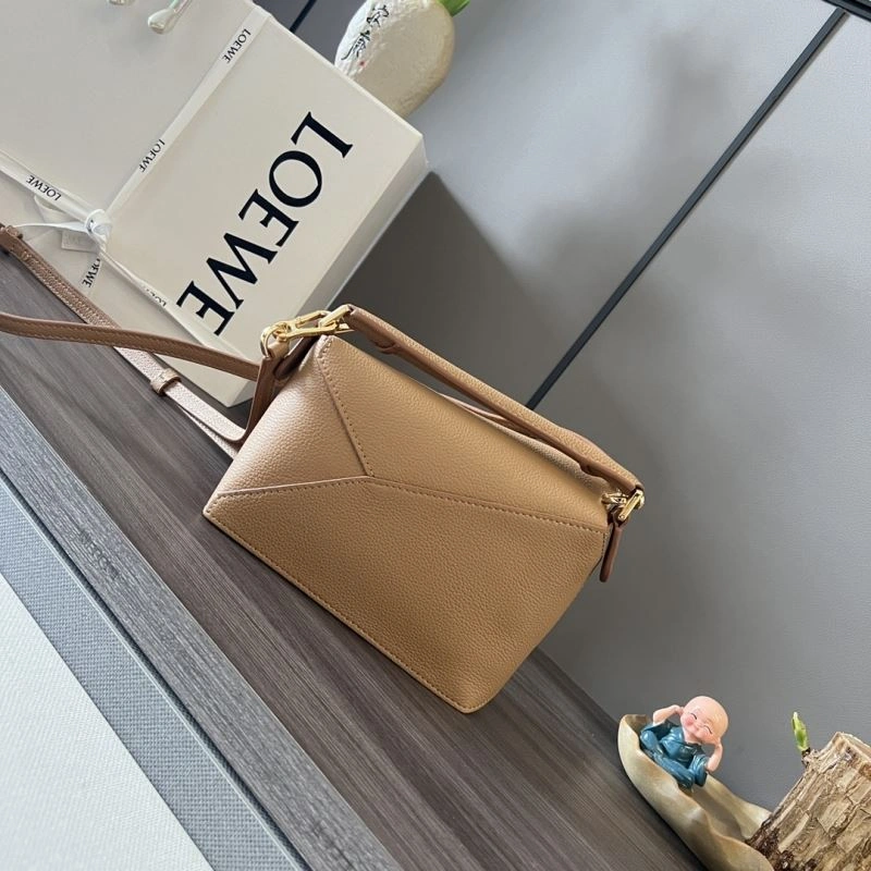 Modern Loewe Puzzle Bags 61537