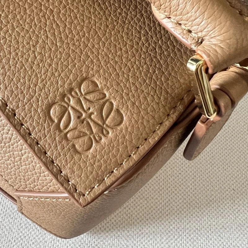 Modern Loewe Puzzle Bags 61537